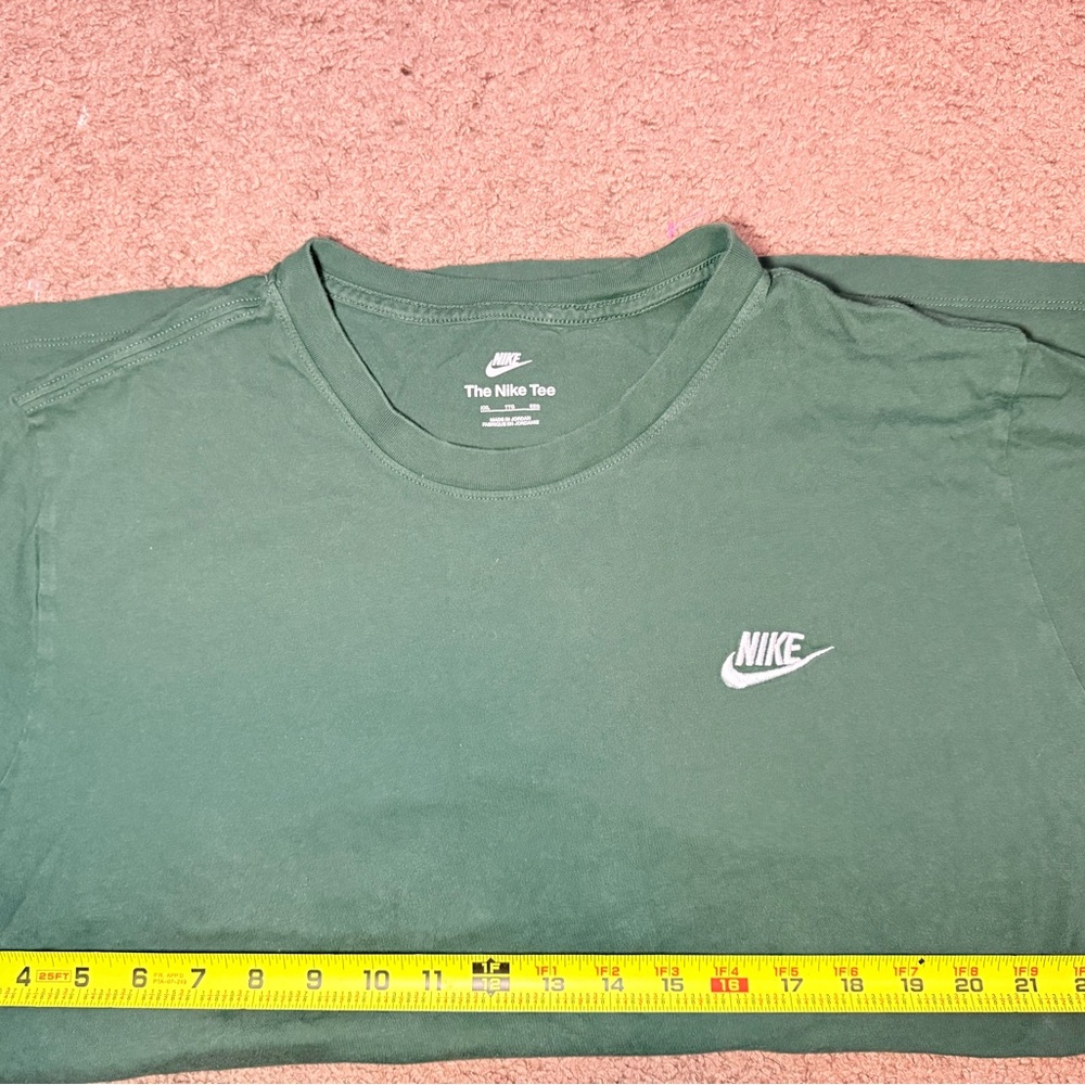 Nike Forest Green Workout Tee